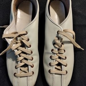 Bowling shoes